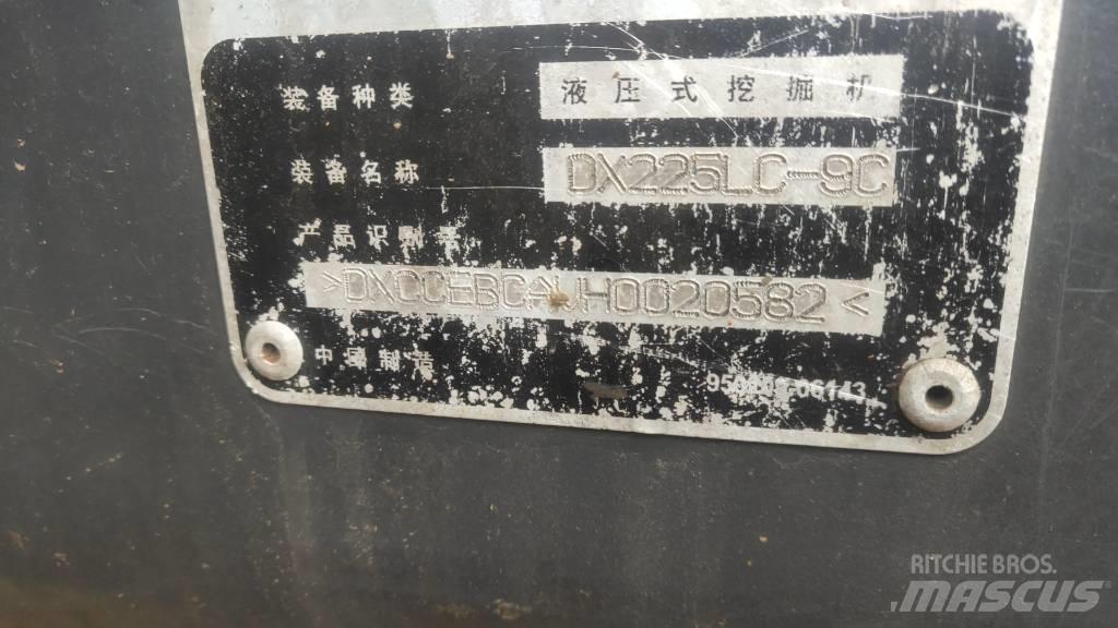Doosan DX225LC-9C Bageri guseničari