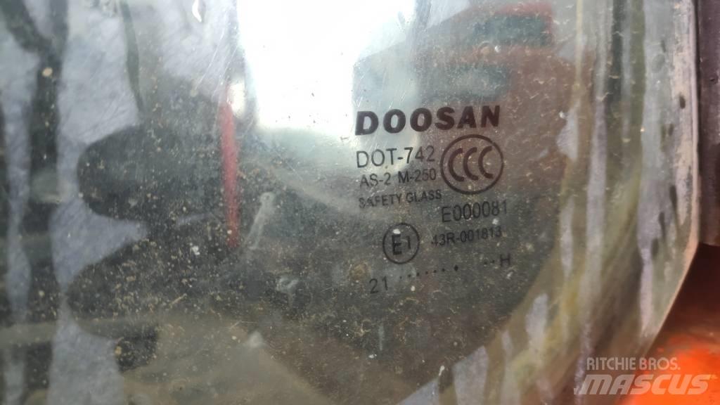 Doosan DX225LC-9C Bageri guseničari