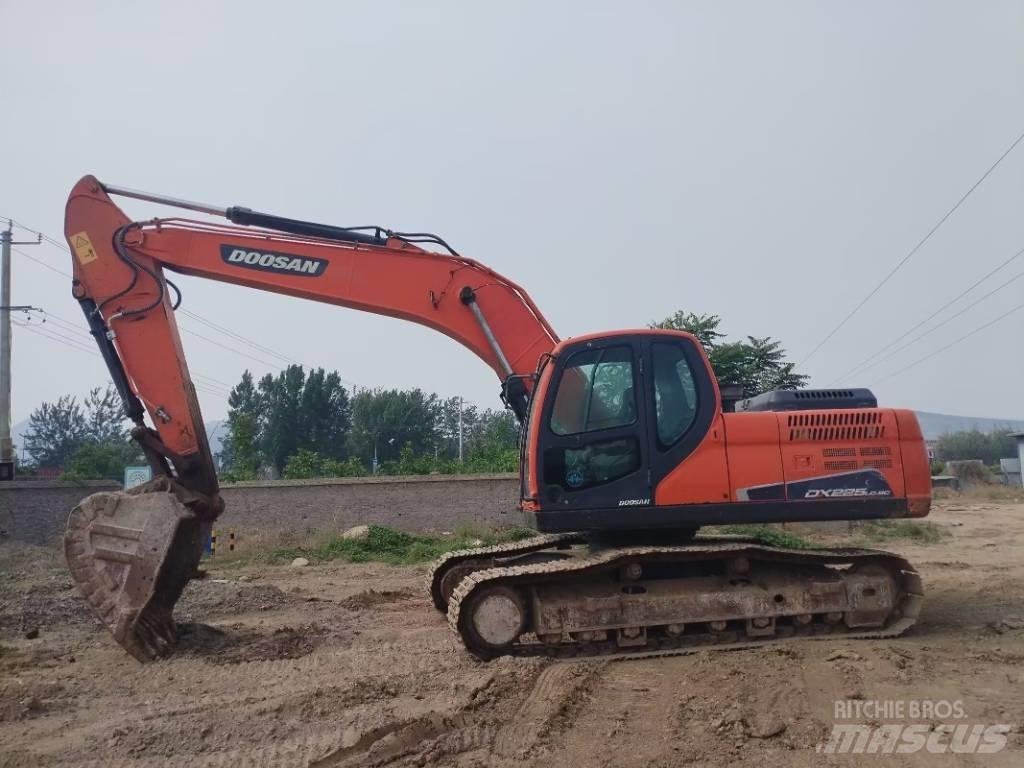 Doosan DX225LC-9C Bageri guseničari