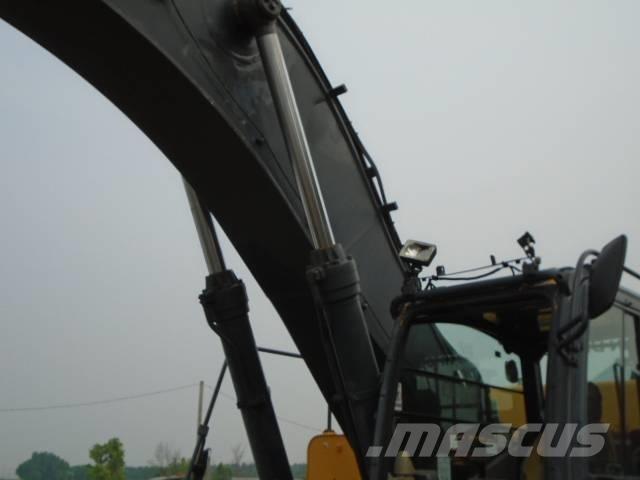 John Deere 450 DLC Bageri guseničari