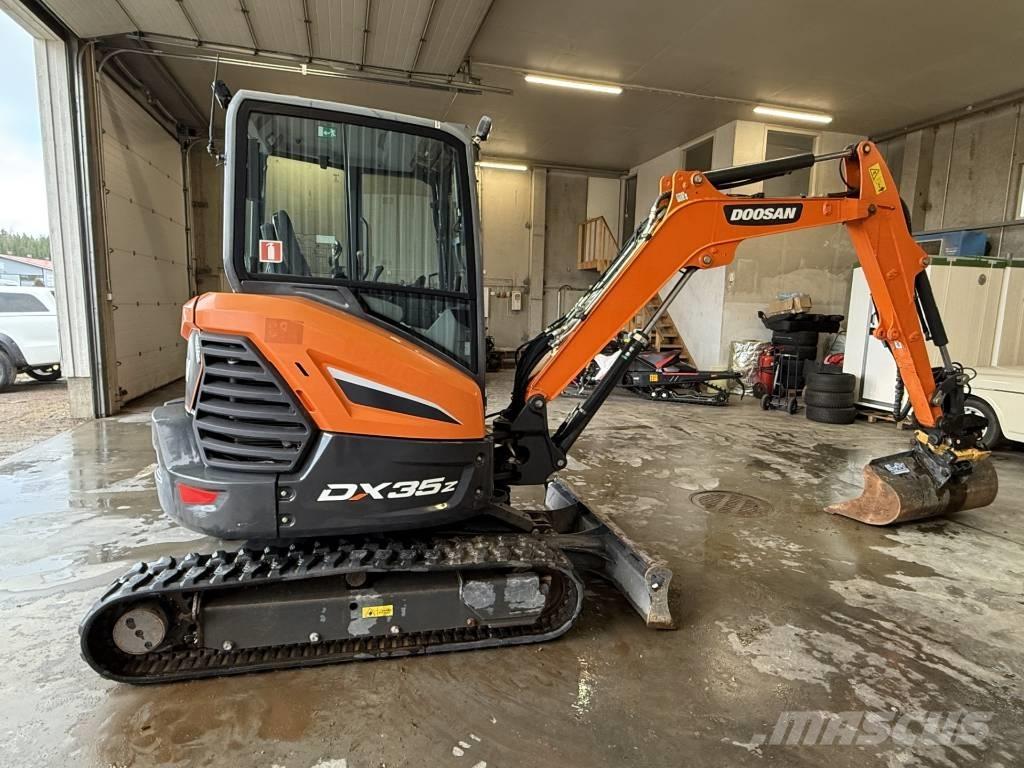 Develon DX 35 Z Mini bageri < 7t