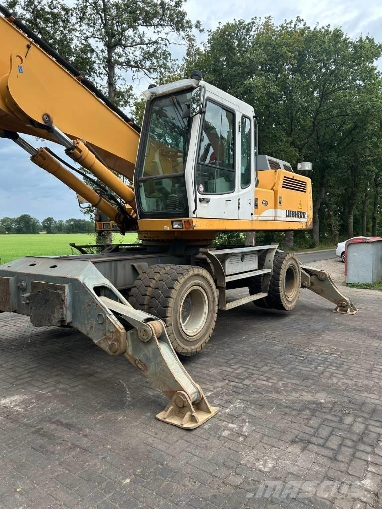 Liebherr 934 B Bageri za prenos primarnih/sekundarnih sirovina