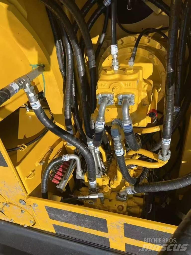 Komatsu 300-7 Bageri guseničari