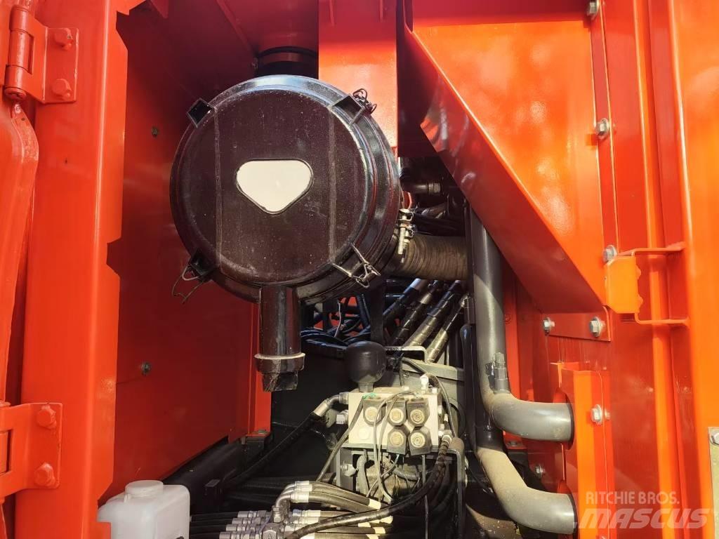 Doosan DX300LC-9c Bageri guseničari