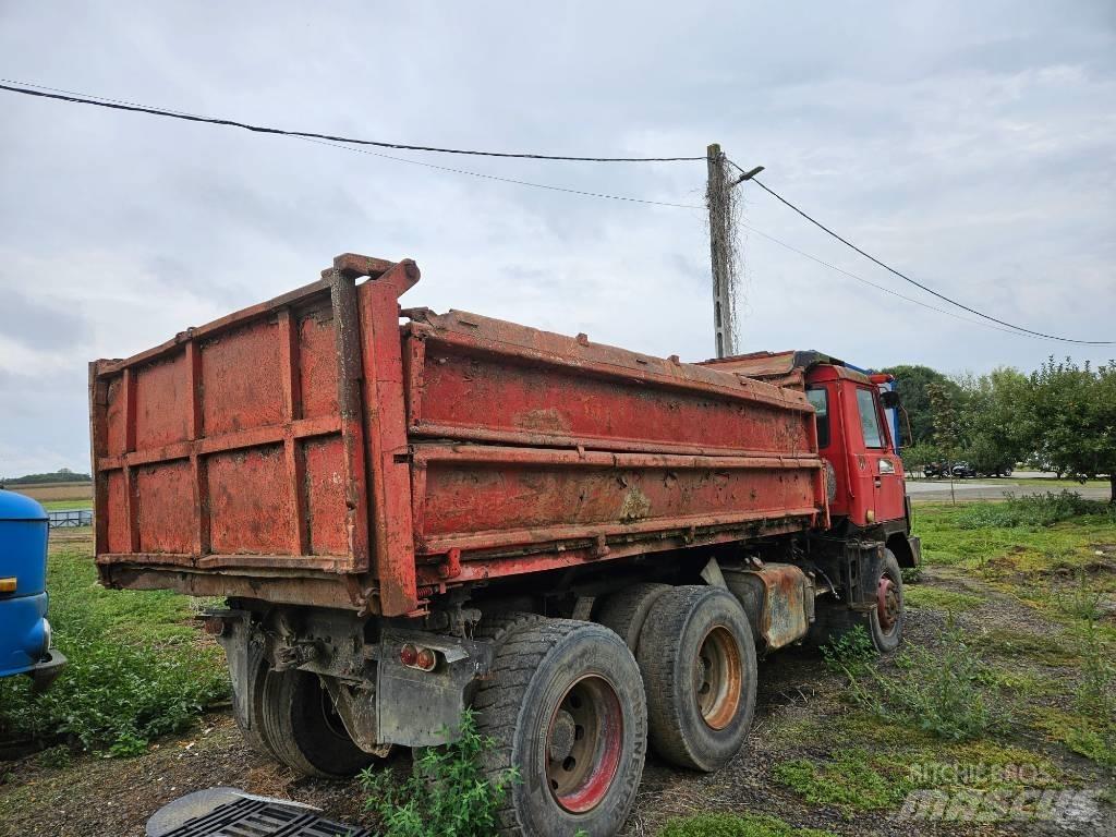 Tatra 138 S3  6x6 Kiperi kamioni