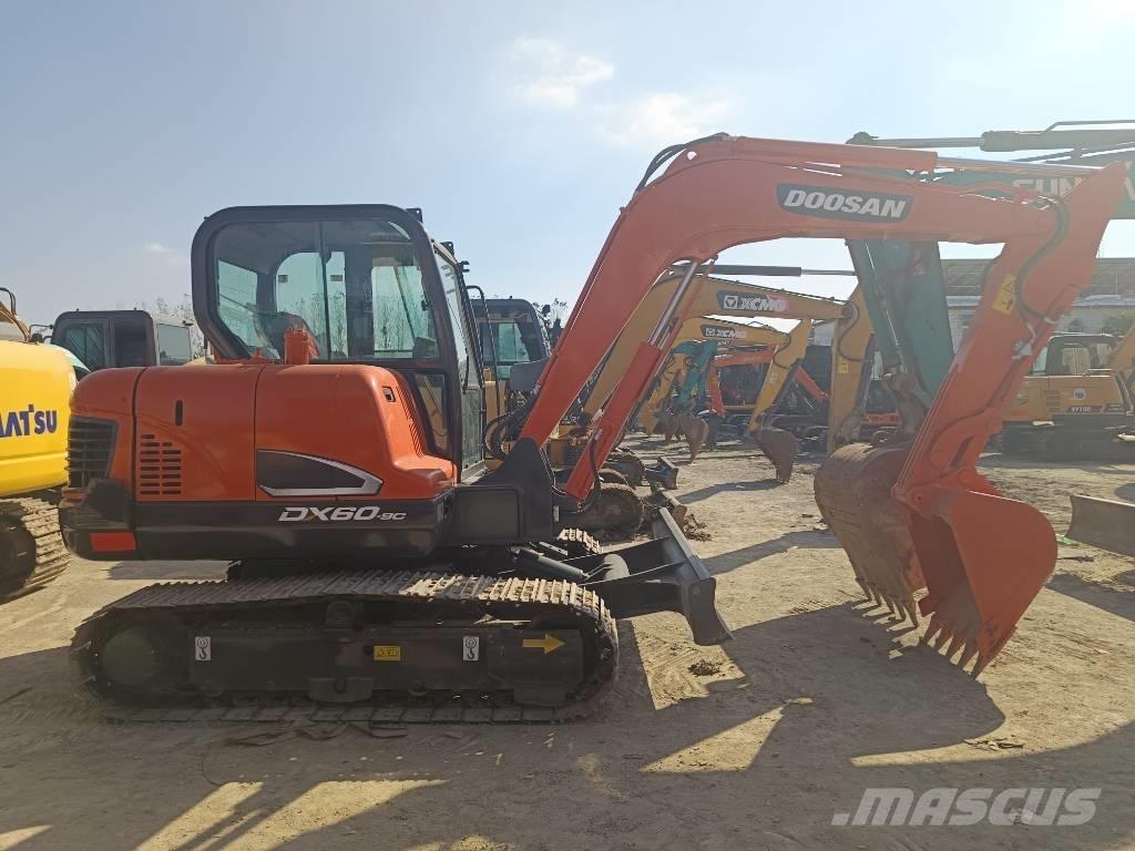 Doosan DX60-9C Bageri guseničari