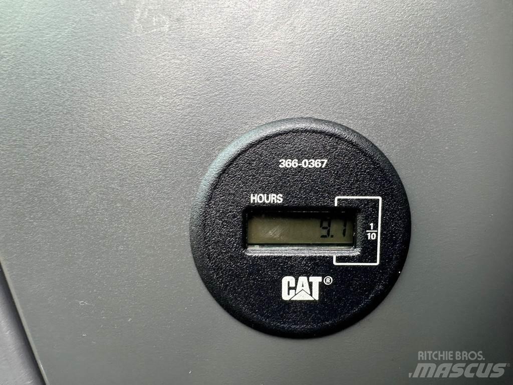 CAT 320D2 Bageri guseničari