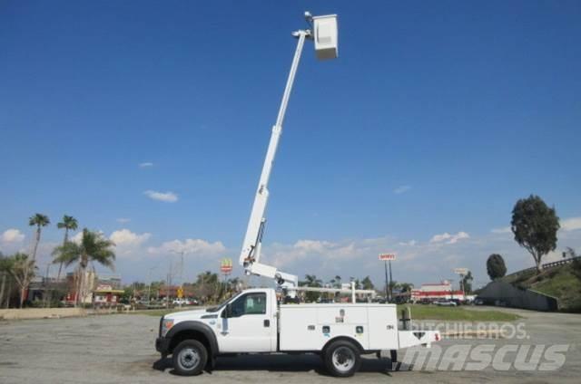 Ford F450 Auto korpe
