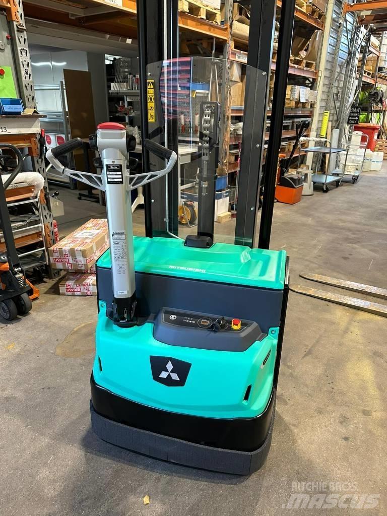 Mitsubishi SBP12N3 Ručni električni viljuškar