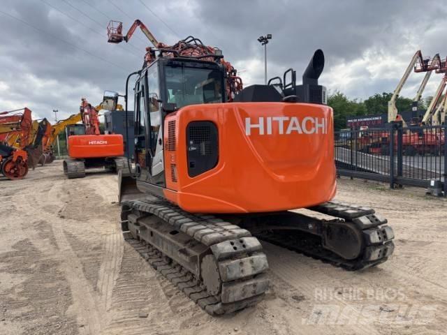 Hitachi ZX 135 US-6 Bageri guseničari