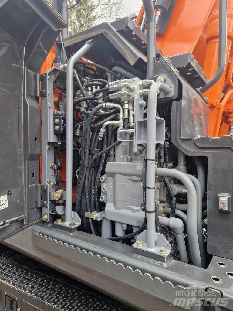 Hitachi ZX 145 W-6 Bageri točkaši