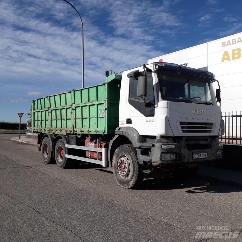 Iveco Trakker 350 Kiperi kamioni