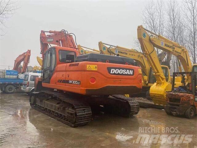 Doosan DX 300 Bageri guseničari