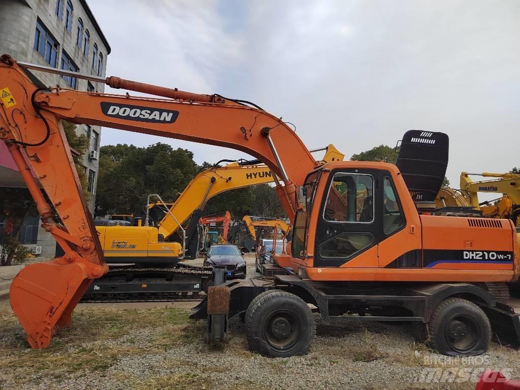 Doosan DH 210 W-7 Bageri točkaši