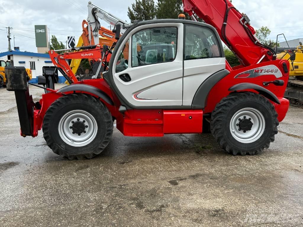 Manitou MT 1440 Teleskopski viljuškari