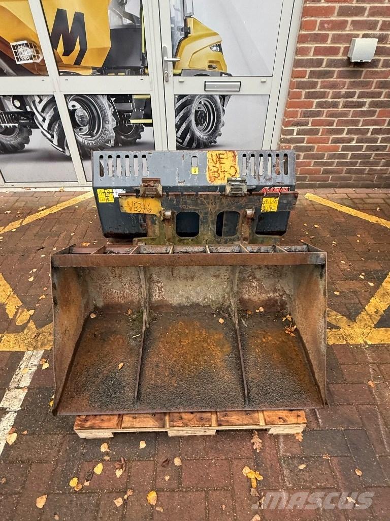 Avant 528 Mini utovarivači