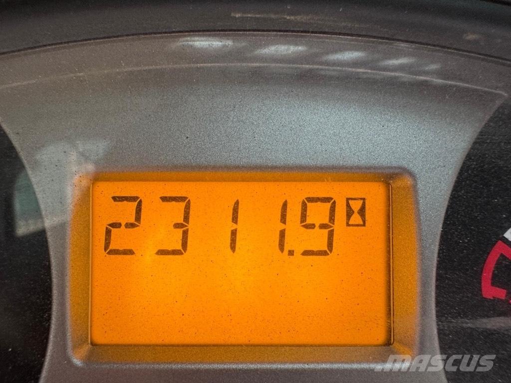 Bobcat S100 Skid steer mini utovarivači