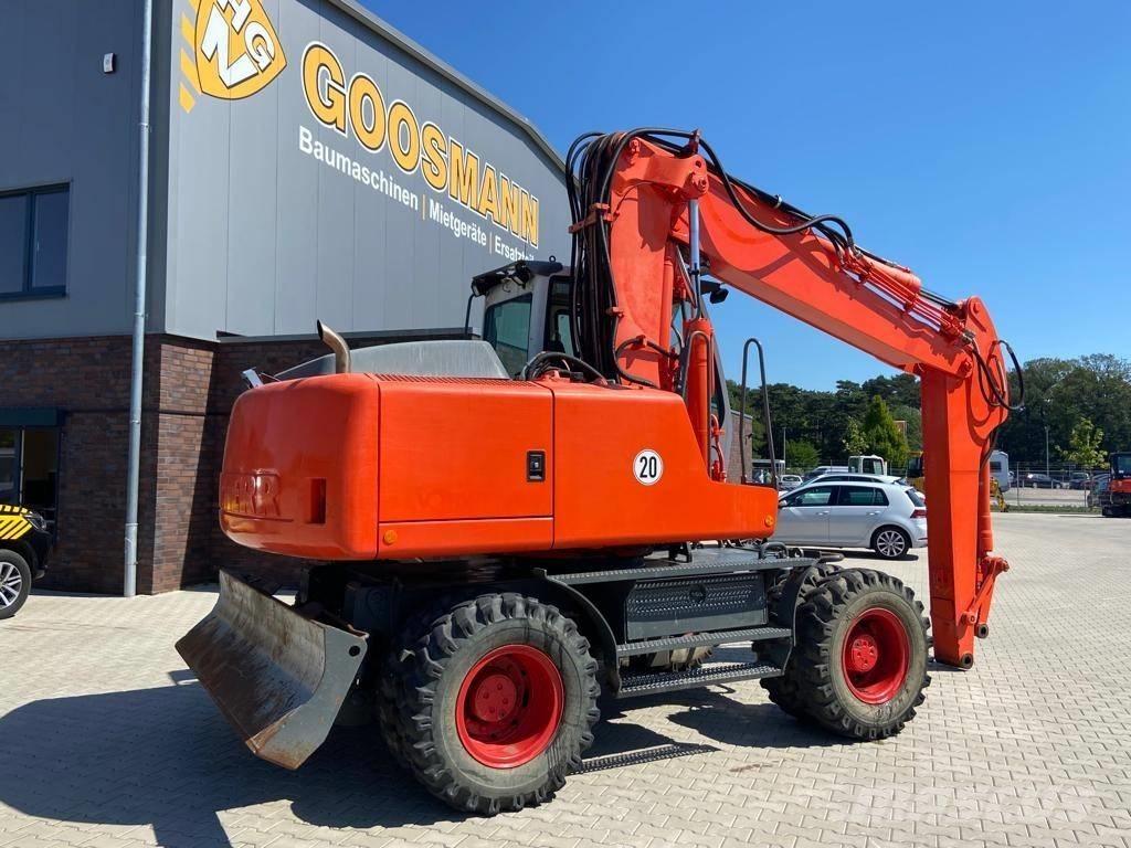 Liebherr A 900 C Bageri točkaši