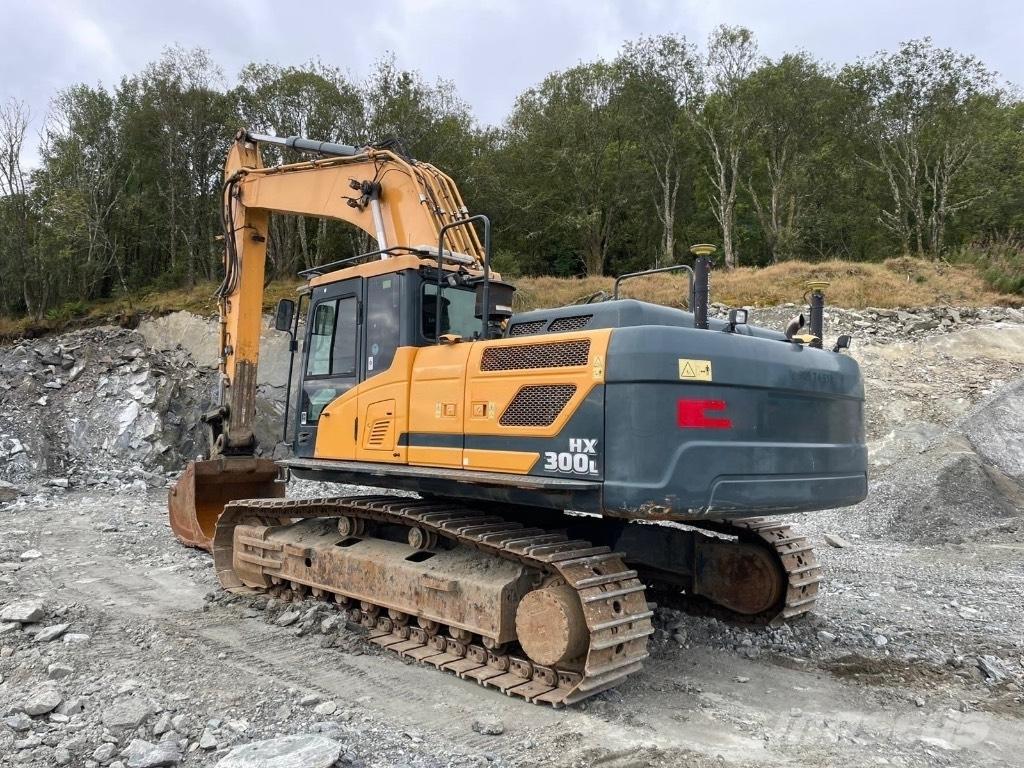 Hyundai HX 300 L Bageri guseničari