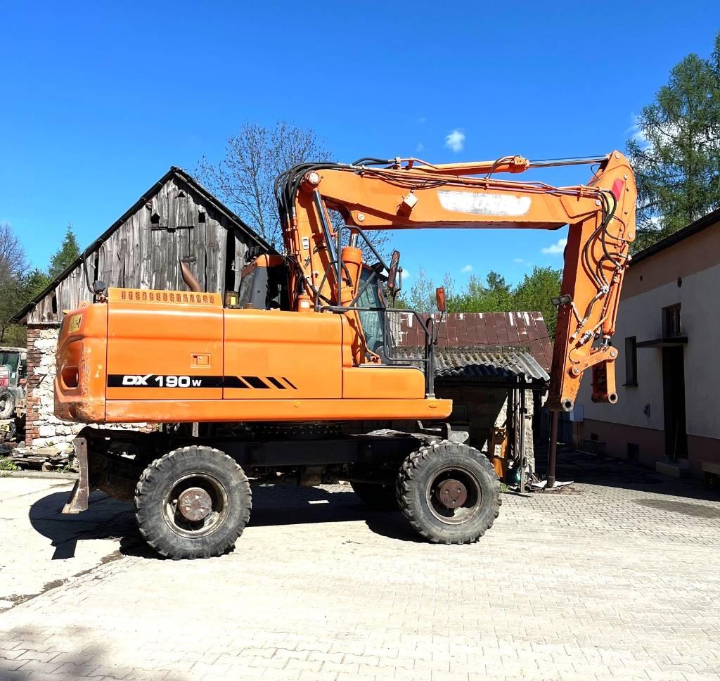 Doosan DX 190 W-3 Bageri točkaši