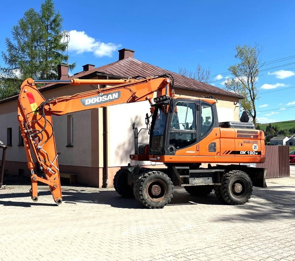 Doosan DX 190 W-3 Bageri točkaši