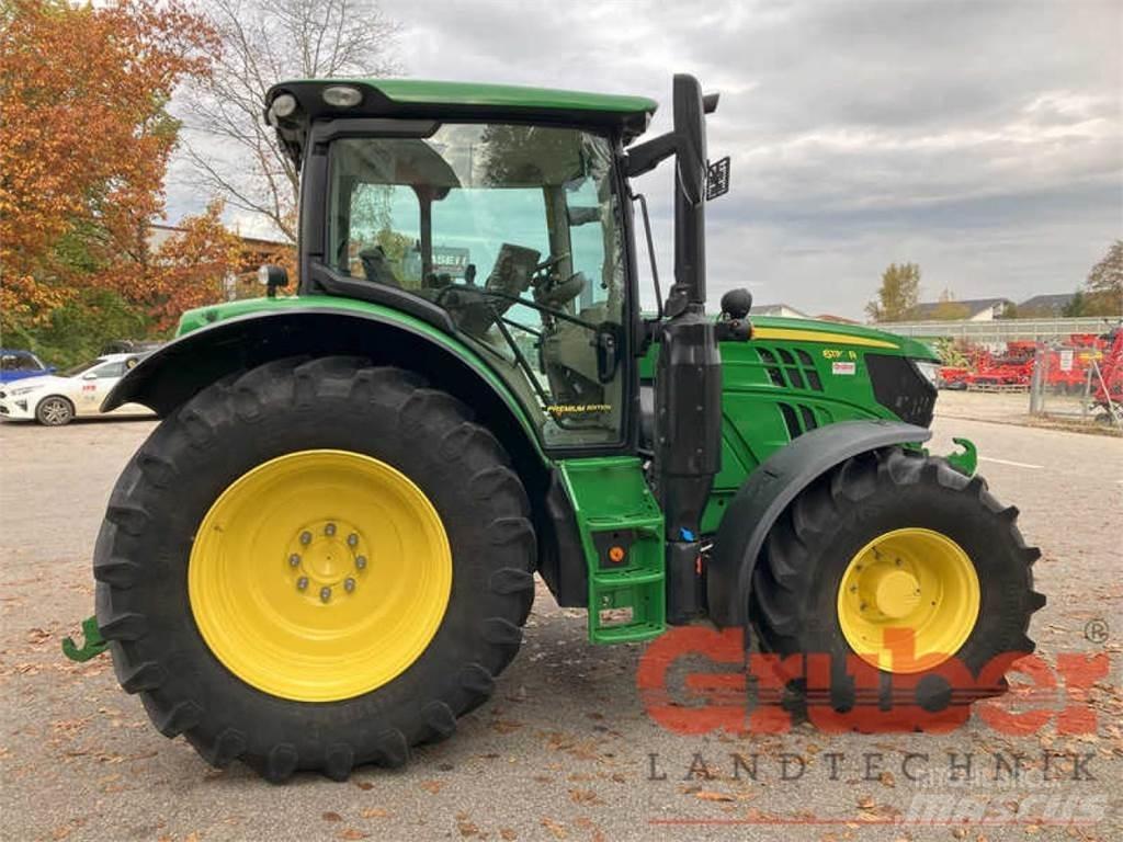 John Deere 6130 R Traktori