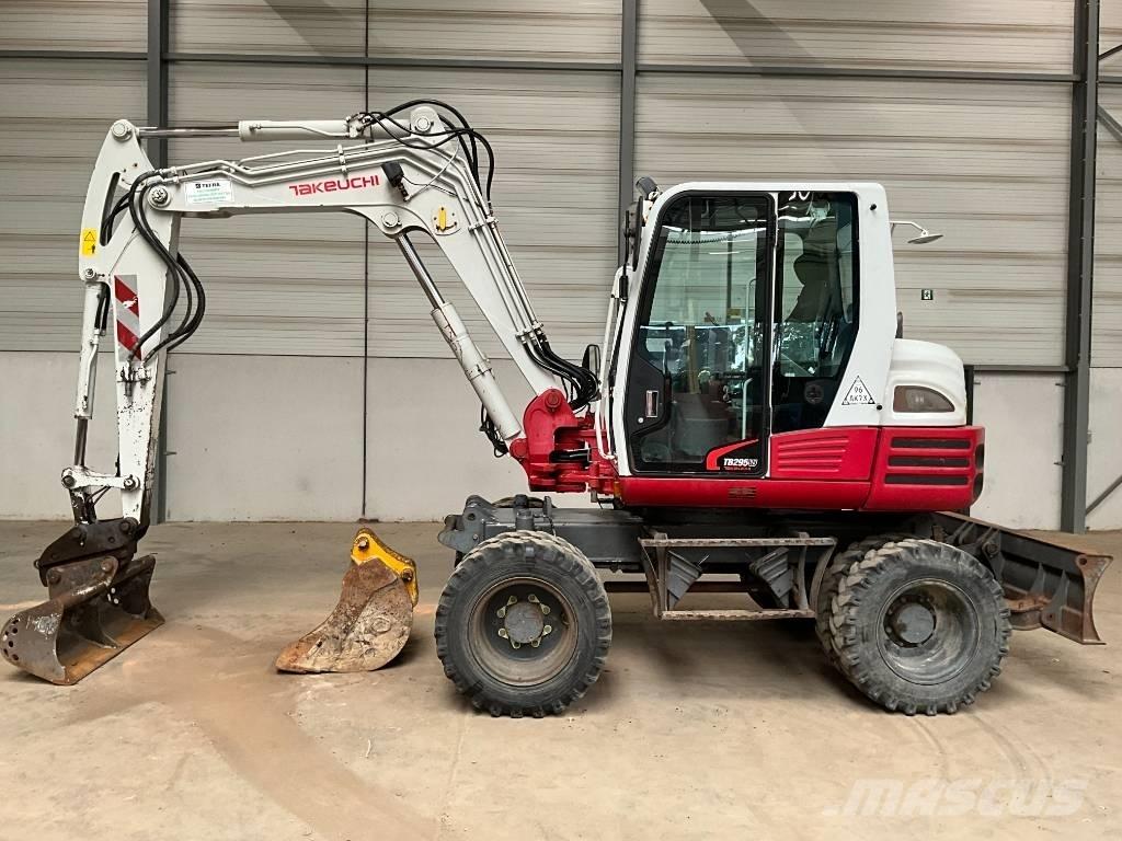 Takeuchi TB 295 W Bageri točkaši