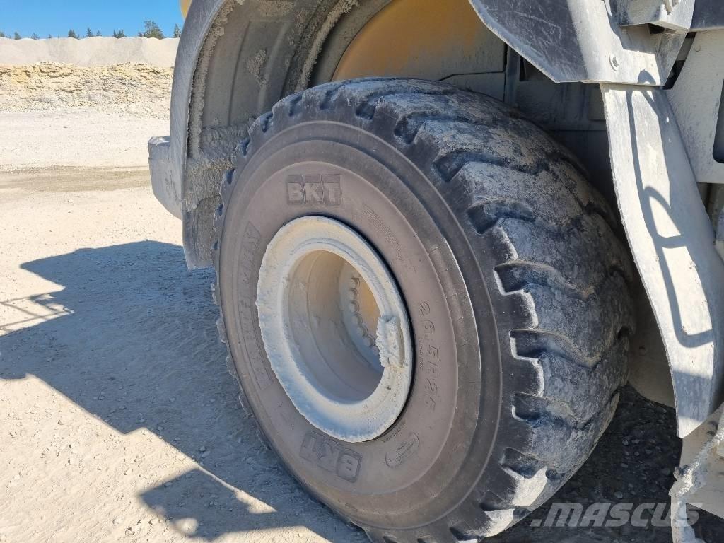 Komatsu WA 470-8 Utovarivači na točkove