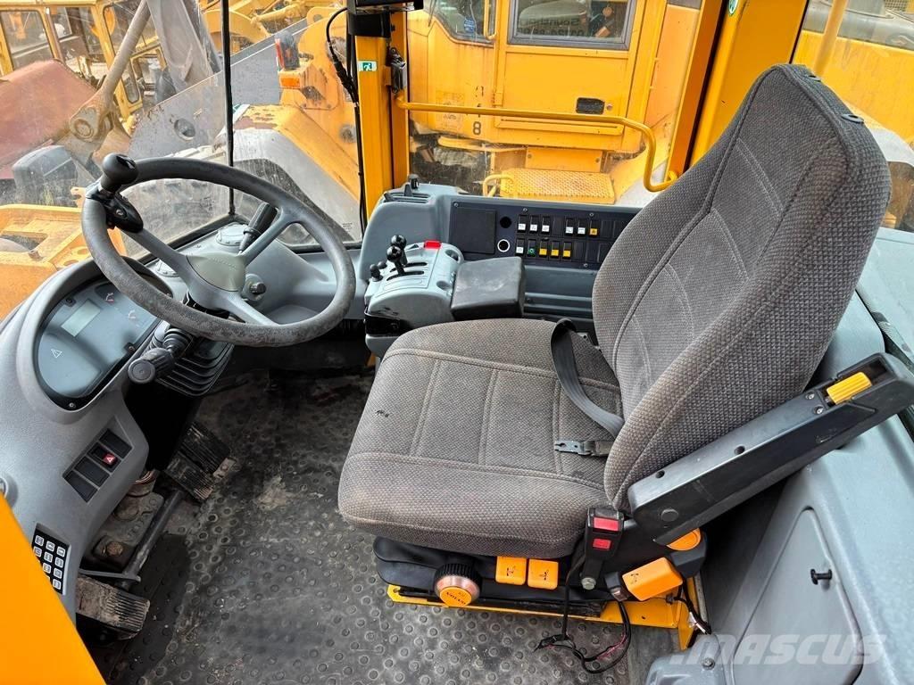 Volvo L 120 E Utovarivači na točkove