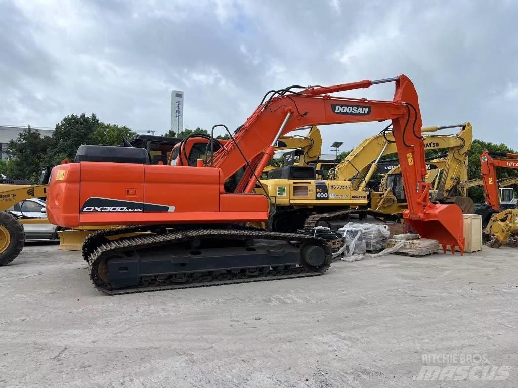 Doosan DX 300 Bageri guseničari