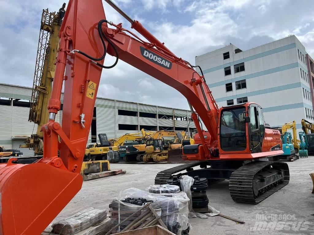 Doosan DX 300 Bageri guseničari