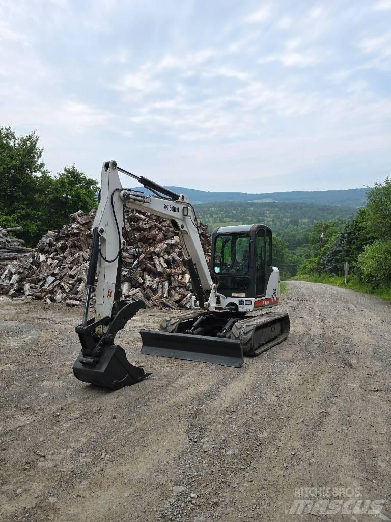 Bobcat 341 G Mini bageri < 7t