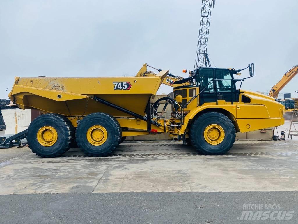 CAT 745 Zglobni damperi