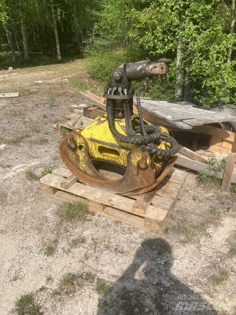 Loglift F118ST9.6 Kranovi za stabla
