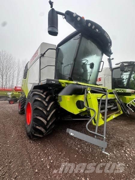CLAAS TRION 750 Kombajni