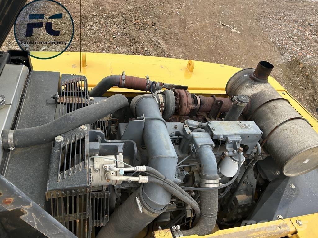 Komatsu 360 Bageri guseničari