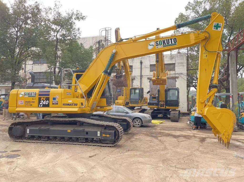 Komatsu PC240-8 Bageri guseničari