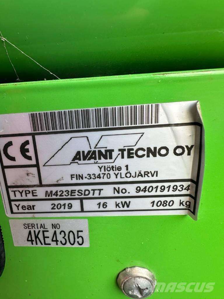 Avant 423 Višenamenski utovarivači