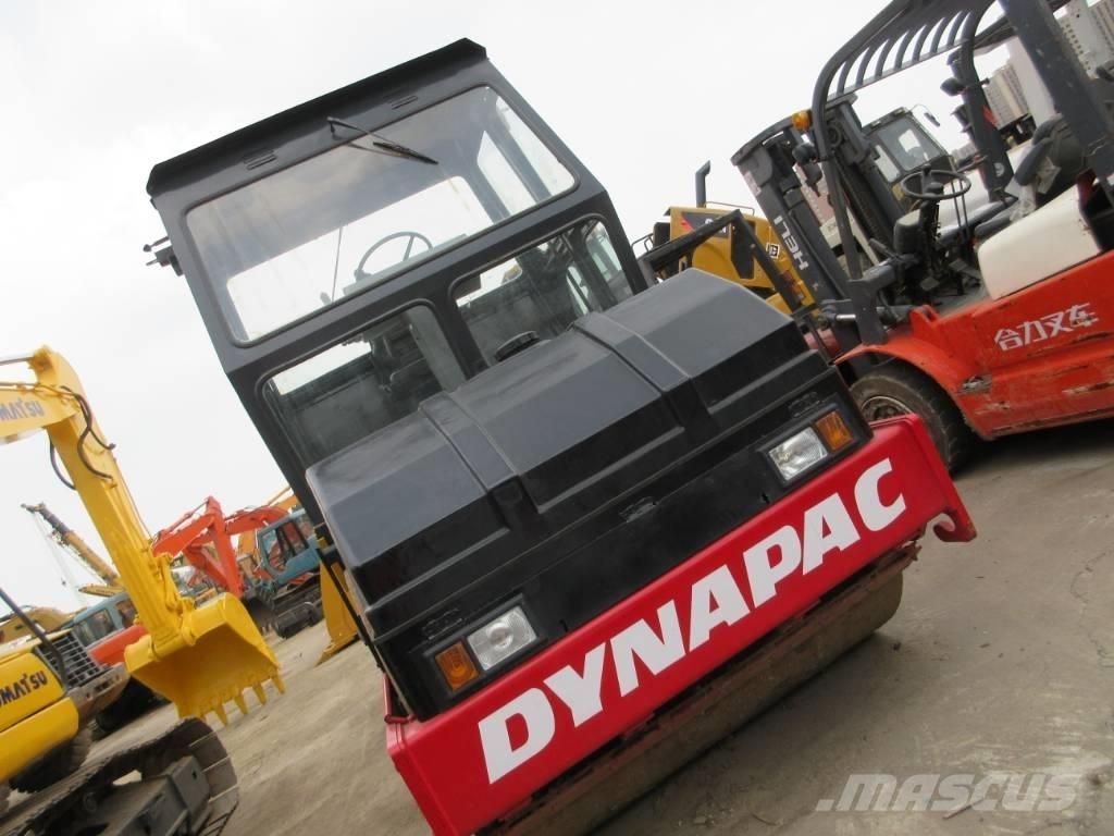 Dynapac CC 421 Valjci sa duplim bubnjem