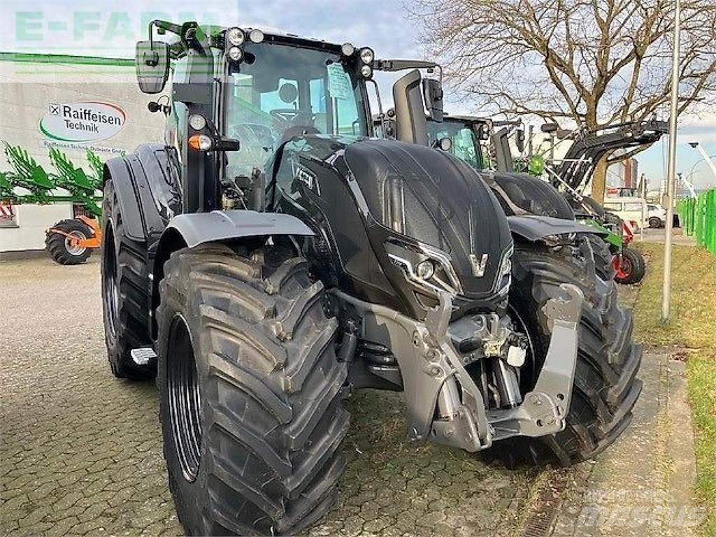Valtra t 215a Traktori