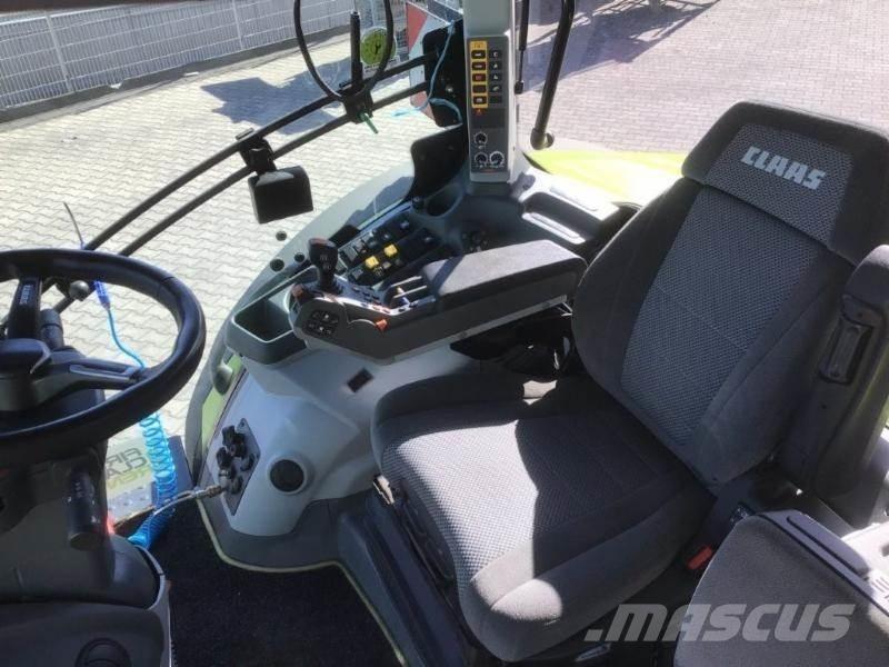 CLAAS AXION 850 Traktori