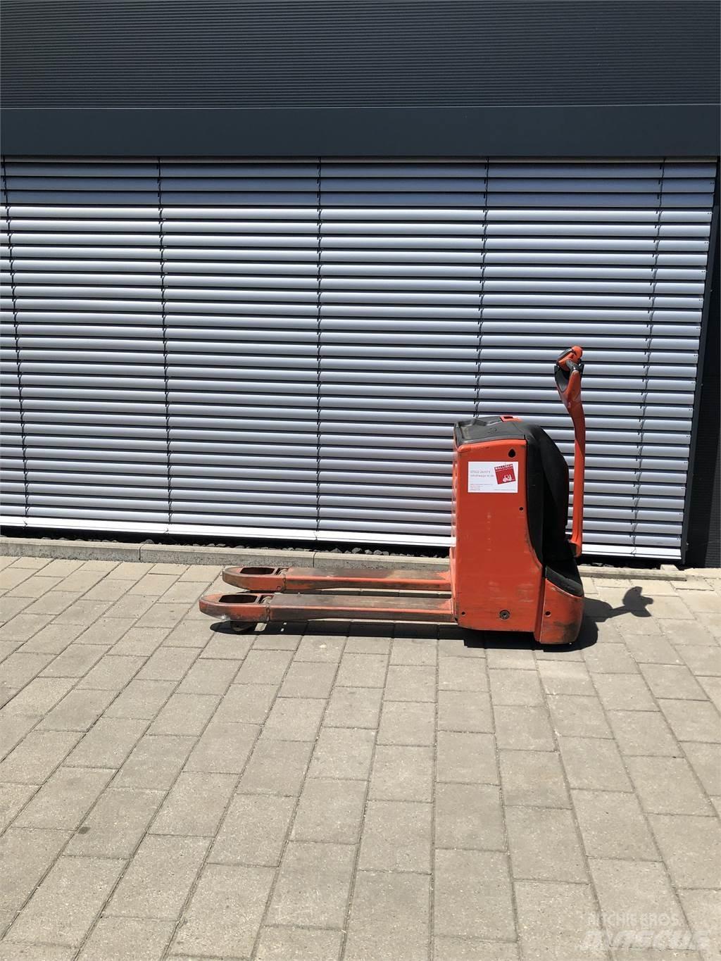 Linde T16 Nisko podizni električni viljuškar