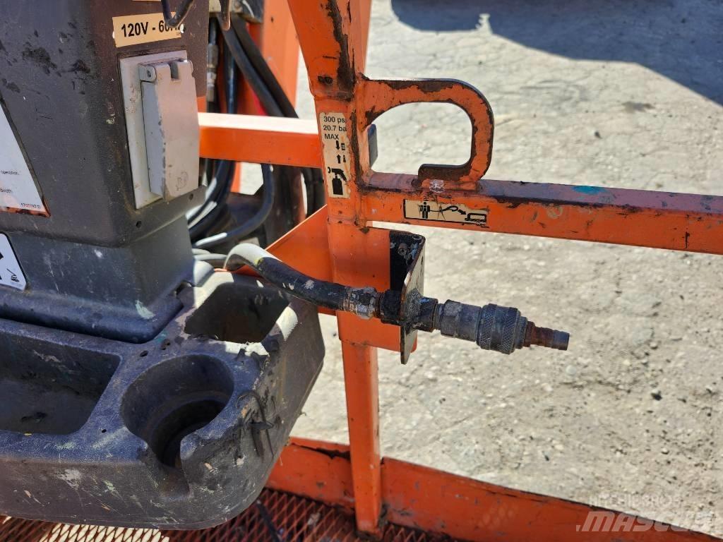 JLG 800 AJ Zglobne podizne platforme