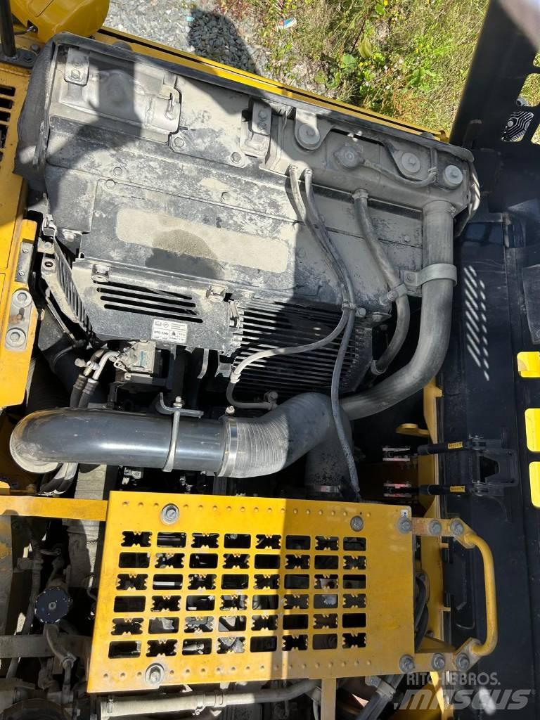 Komatsu PC360LC-11 Bageri guseničari