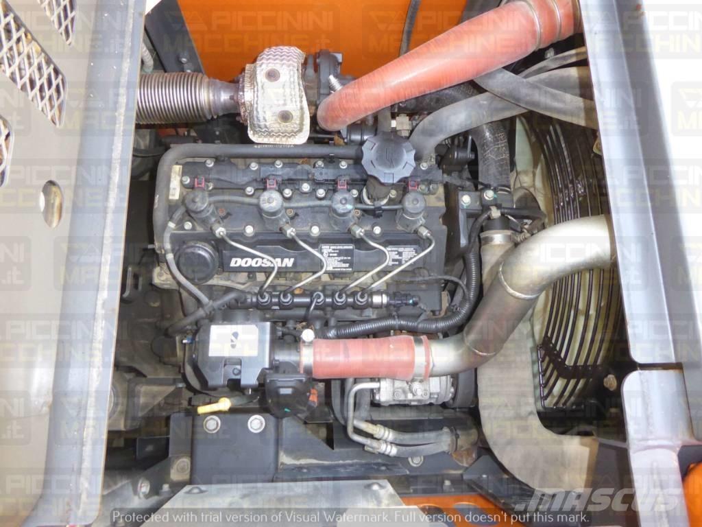 Doosan DX140LCR-7 Bageri guseničari