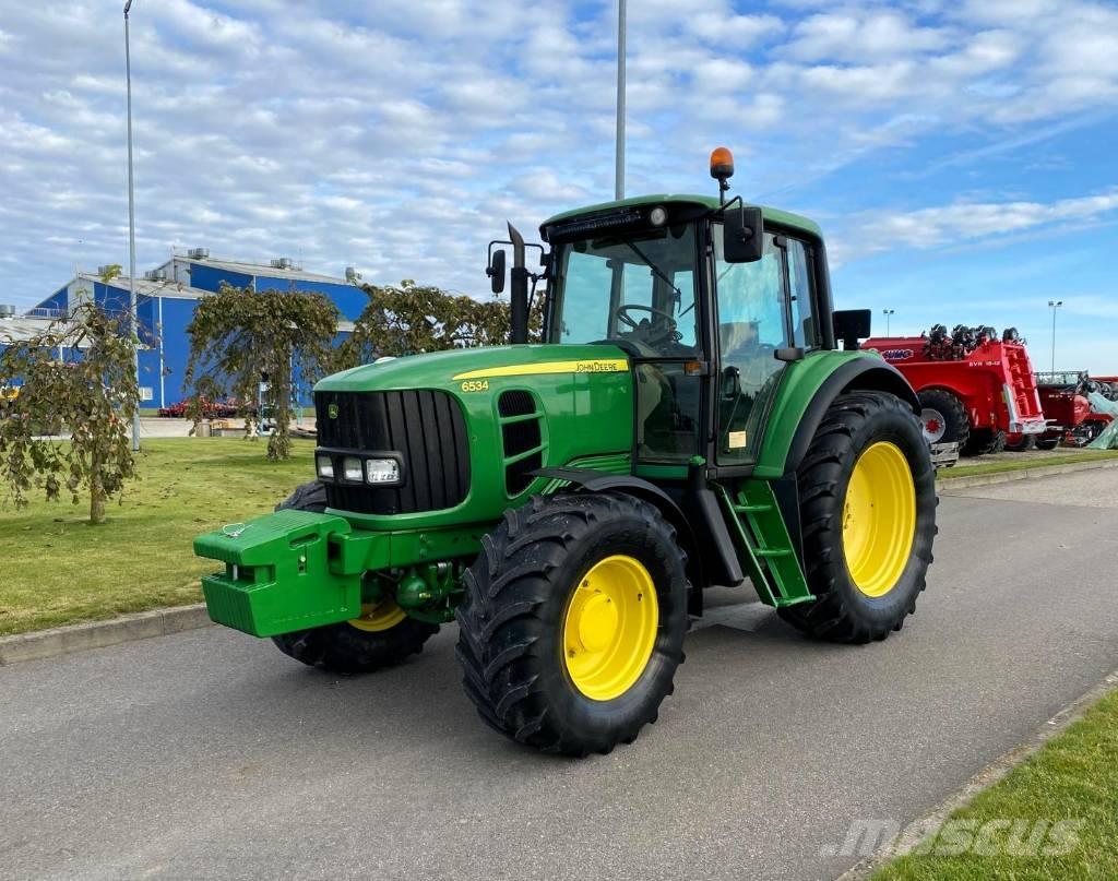 John Deere 6534 Traktori