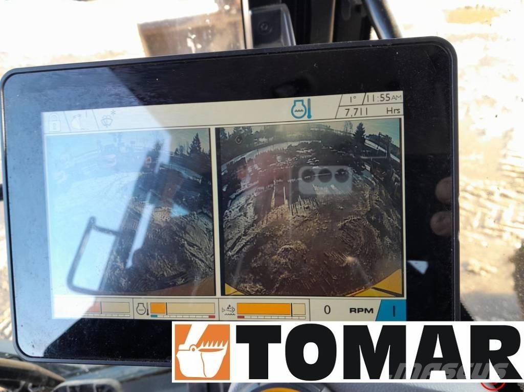 JCB 245 XR Bageri guseničari