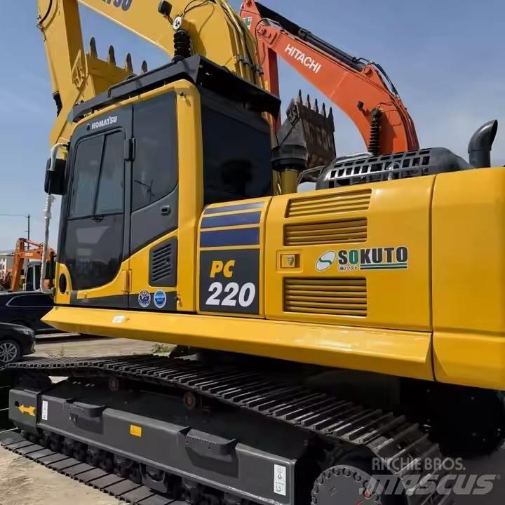 Komatsu PC220-8 Bageri guseničari