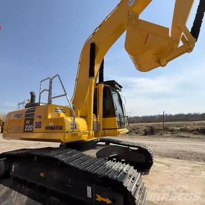 Komatsu PC220-8 Bageri guseničari