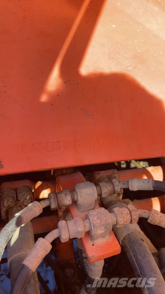 Doosan DX 255 LC Bageri guseničari